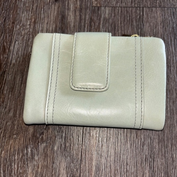 Ladies Fossil wallet great condition - Picture 2 of 6